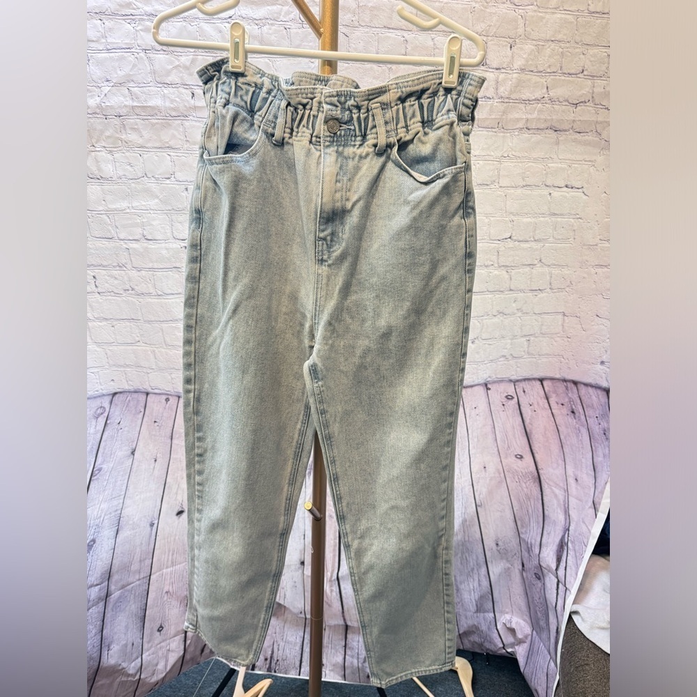 PAC-SUN Mom Jeans Light Acid wash size small